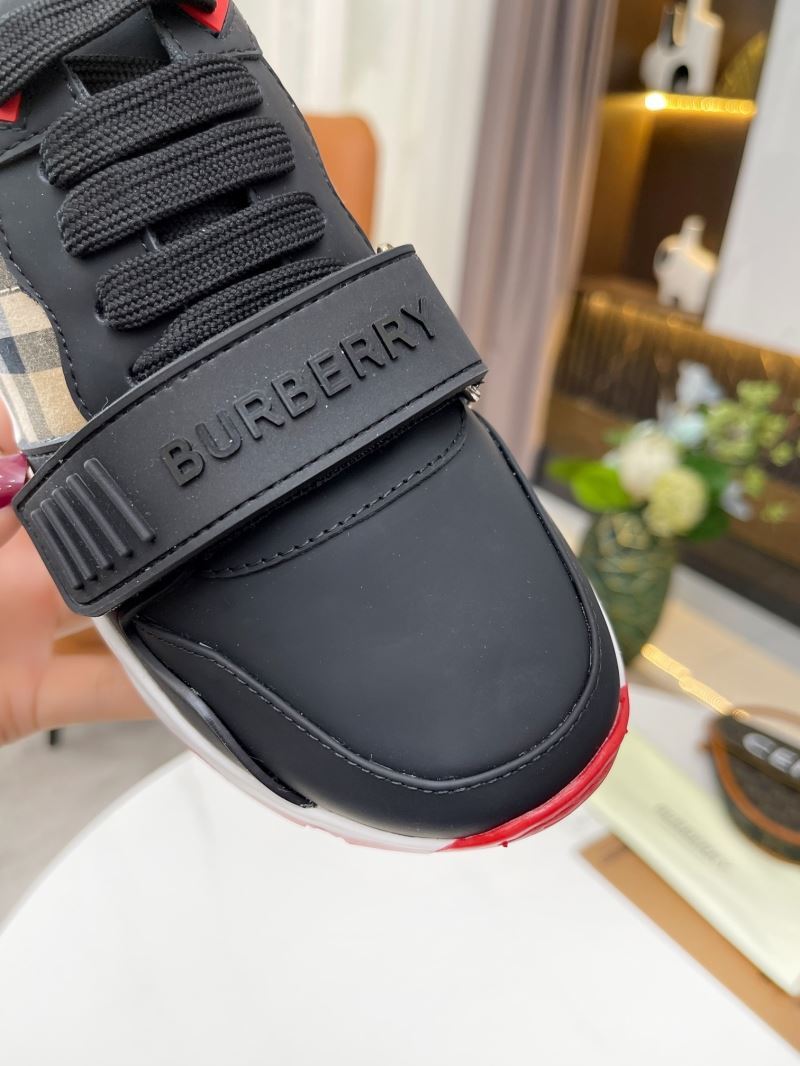 Burberry Low Shoes